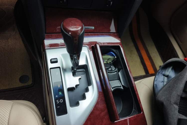 Used Toyota Camry 2013 2.5G Comfort Edition Gear Lever
