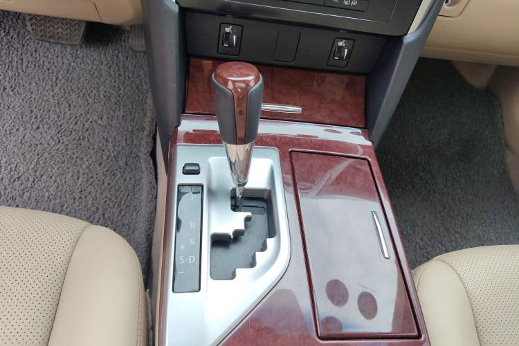 Used Toyota Camry 2013 2.0G Comfort Edition Gear Lever