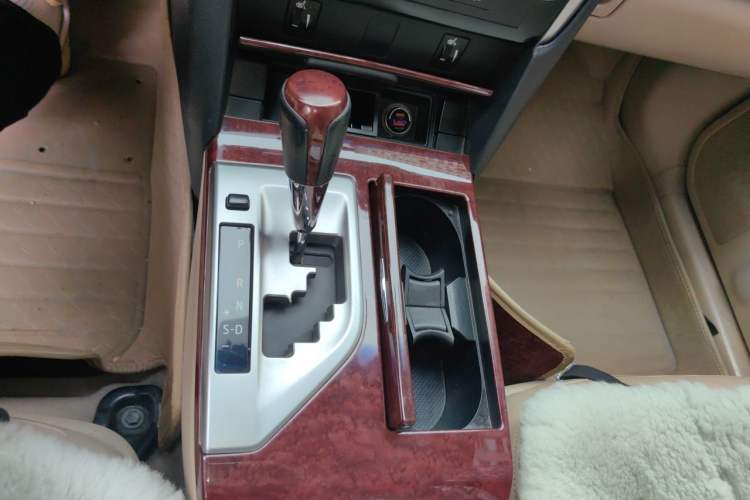 Used Toyota Camry 2013 2.0G Comfort Edition Gear Lever