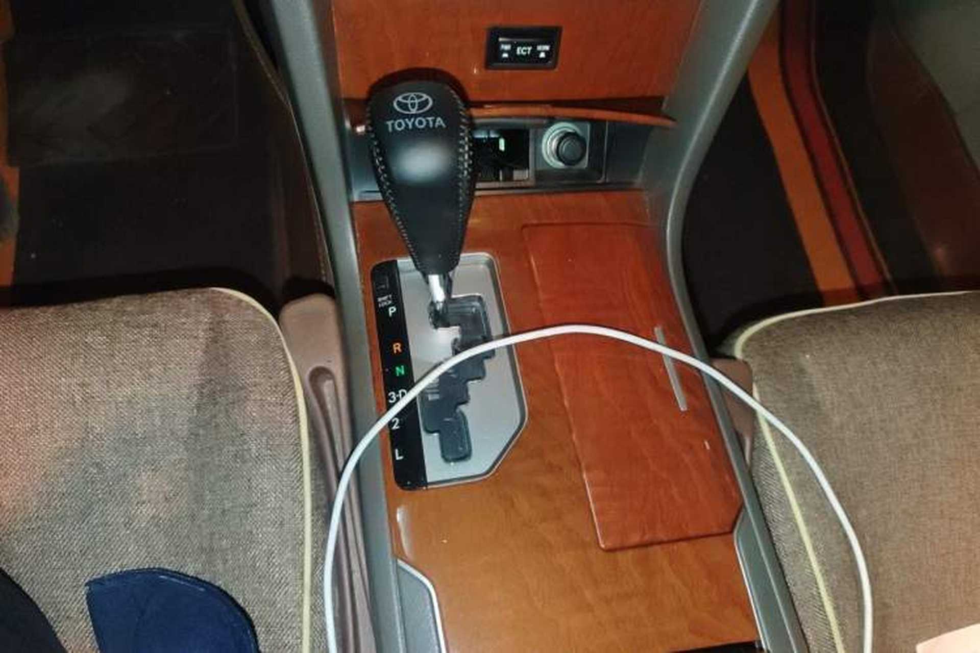 Used Toyota Camry 2013 200E Classic Elite Edition Gear Lever