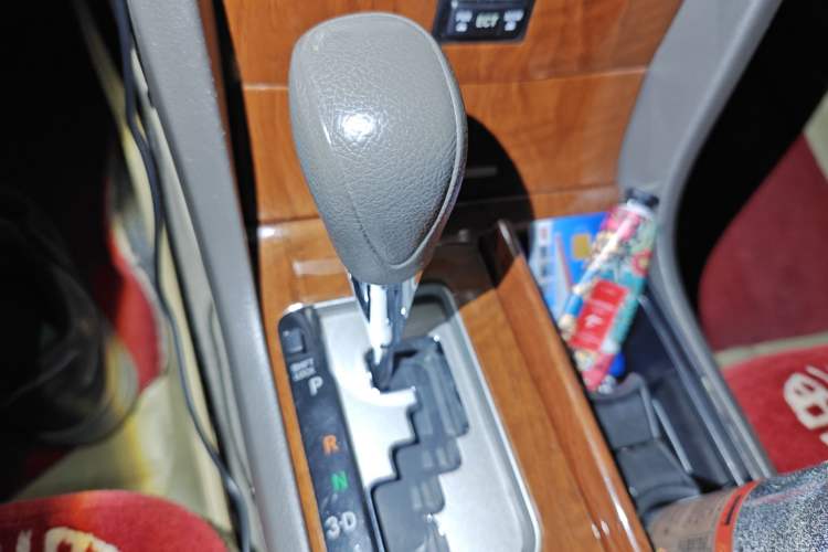Used Toyota Camry 2013 200E Classic Elite Edition Gear Lever