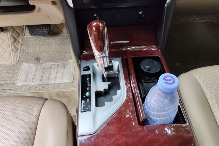 Used Toyota Camry 2013 2.5G Comfort Edition Gear Lever