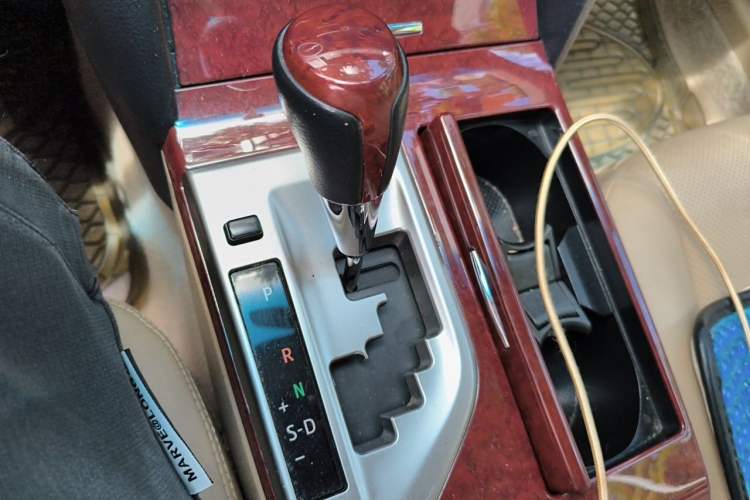 Used Toyota Camry 2013 2.0G Comfort Edition Gear Lever