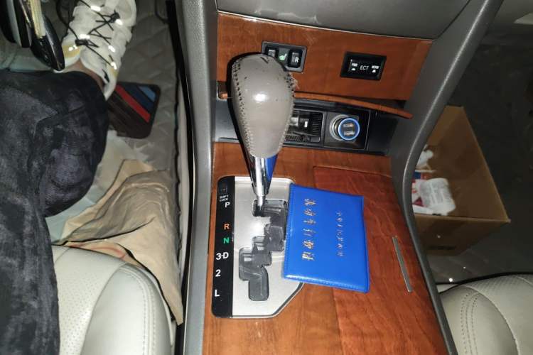 Used Toyota Camry 2013 200G Classic Luxury Edition Gear Lever