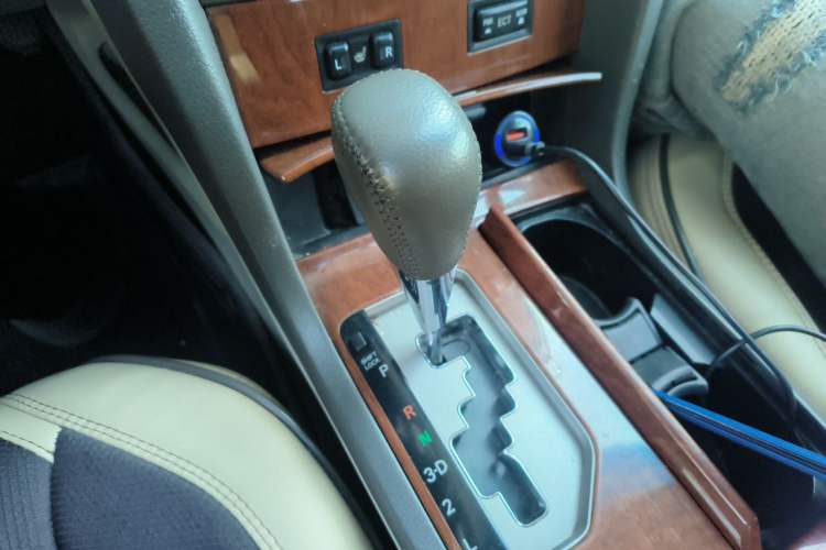 Used Toyota Camry 2013 200G Classic Luxury Edition Gear Lever