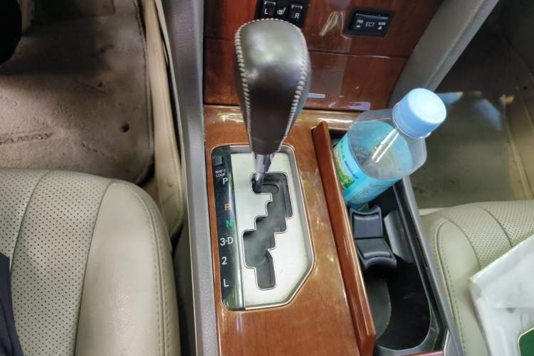 Used Toyota Camry 2013 200G Classic Luxury Edition Gear Lever
