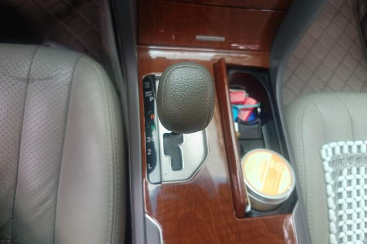 Used Toyota Camry 2013 200E Classic Elite Edition Gear Lever