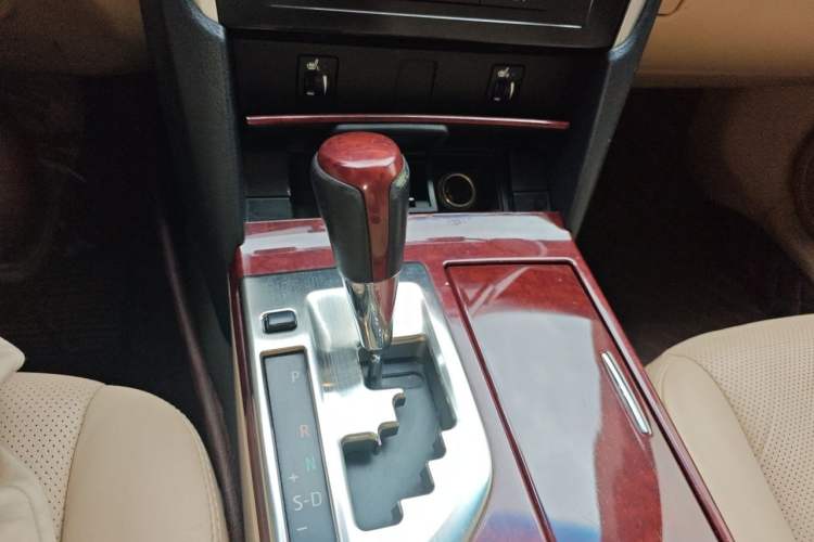 Used Toyota Camry 2013 2.0G Comfort Edition Gear Lever