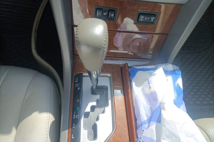 Used Toyota Camry 2013 200G Classic Luxury Edition Gear Lever