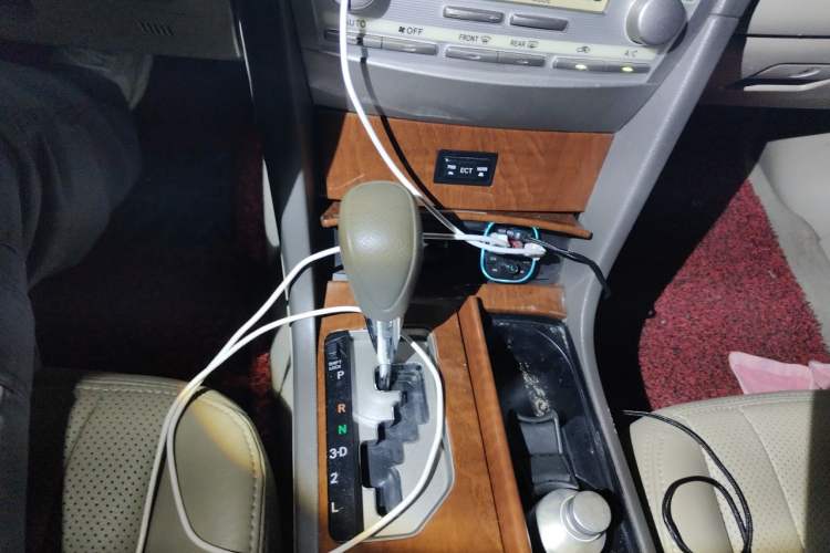Used Toyota Camry 2013 200E Classic Elite Edition Gear Lever