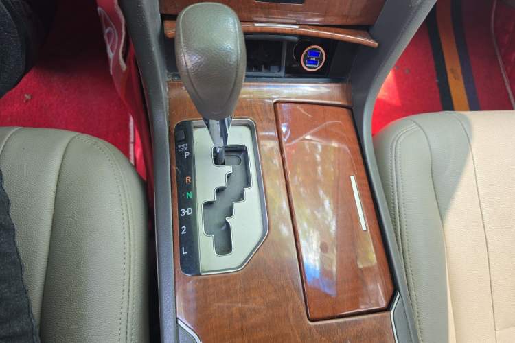 Used Toyota Camry 2013 200E Classic Elite Edition Gear Lever
