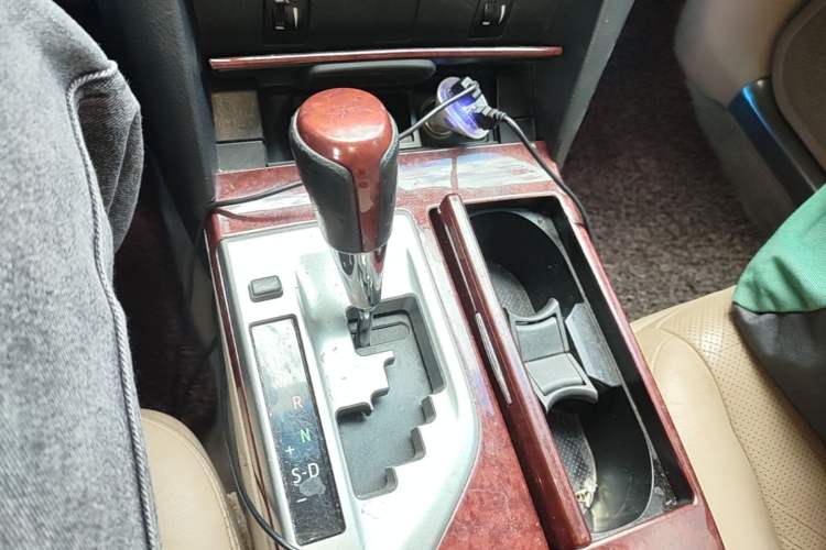 Used Toyota Camry 2013 2.0G Comfort Edition Gear Lever