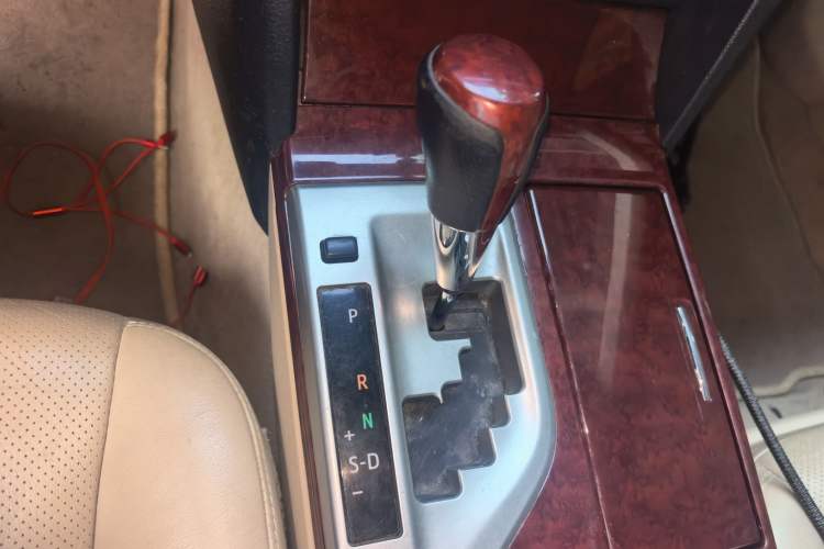 Used Toyota Camry 2013 2.0G Comfort Edition Gear Lever