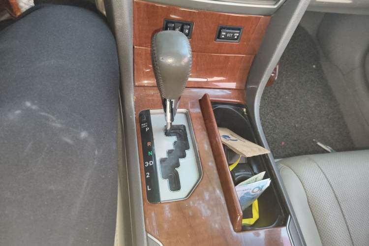 Used Toyota Camry 2013 200G Classic Luxury Edition Gear Lever