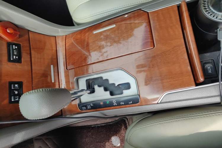 Used Toyota Camry 2013 200G Classic Luxury Edition Gear Lever