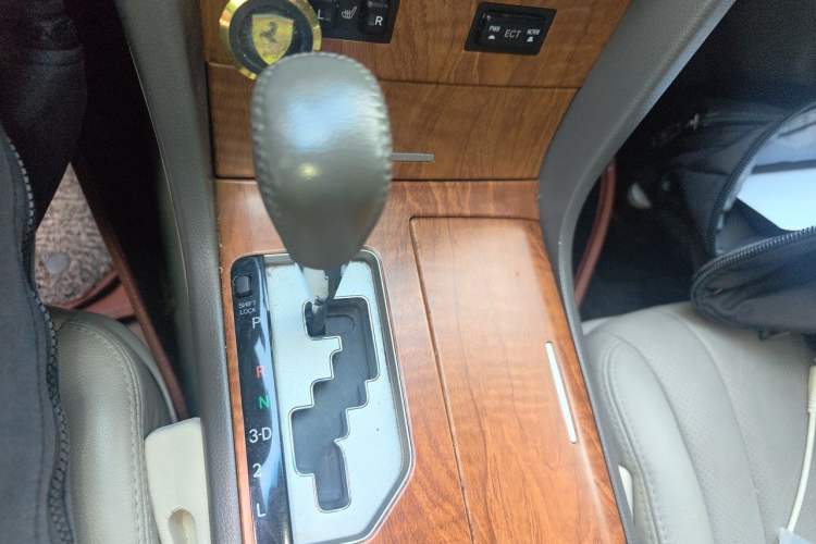 Used Toyota Camry 2013 200G Classic Luxury Edition Gear Lever