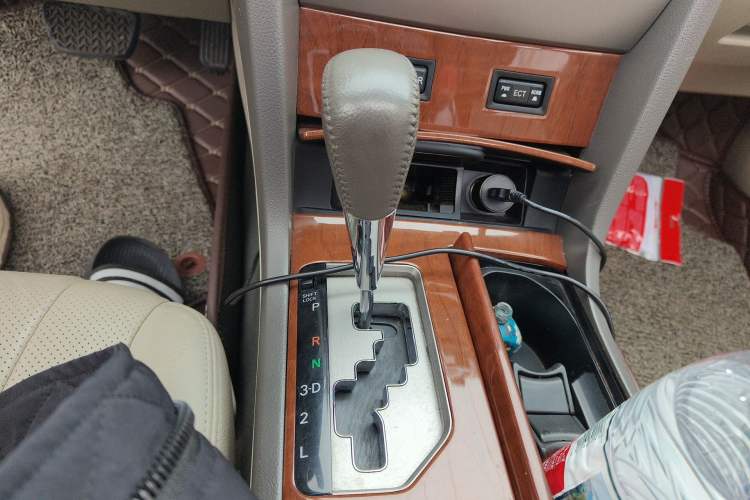 Used Toyota Camry 2013 200G Classic Luxury Edition Gear Lever