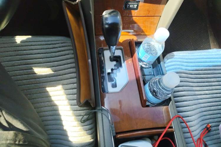 Used Toyota Camry 2013 200E Classic Elite Edition Gear Lever
