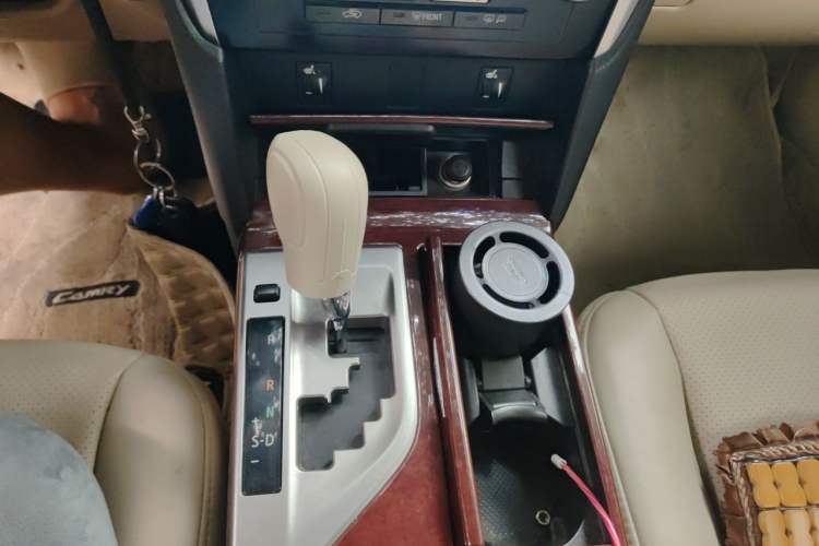 Used Toyota Camry 2013 2.0G Comfort Edition Gear Lever