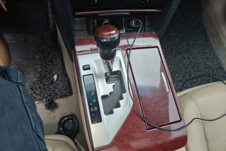 Used Toyota Camry 2013 2.0G Comfort Edition Gear Lever
