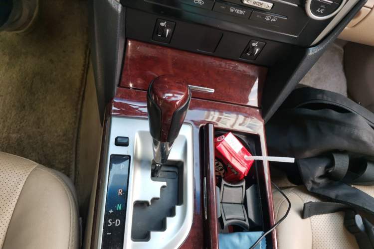 Used Toyota Camry 2013 2.0G Comfort Edition Gear Lever