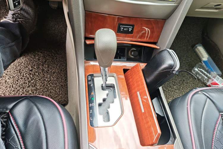 Used Toyota Camry 2013 200E Classic Elite Edition Gear Lever