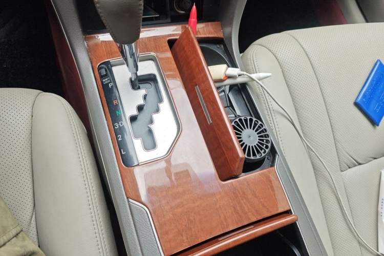 Used Toyota Camry 2013 200G Classic Luxury Edition Gear Lever
