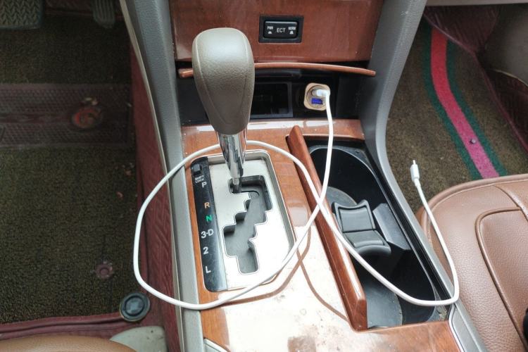 Used Toyota Camry 2013 200E Classic Elite Edition Gear Lever