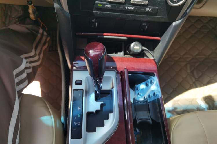 Used Toyota Camry 2013 2.0G Comfort Edition Gear Lever