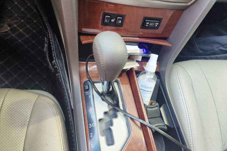 Used Toyota Camry 2013 200G Classic Luxury Edition Gear Lever