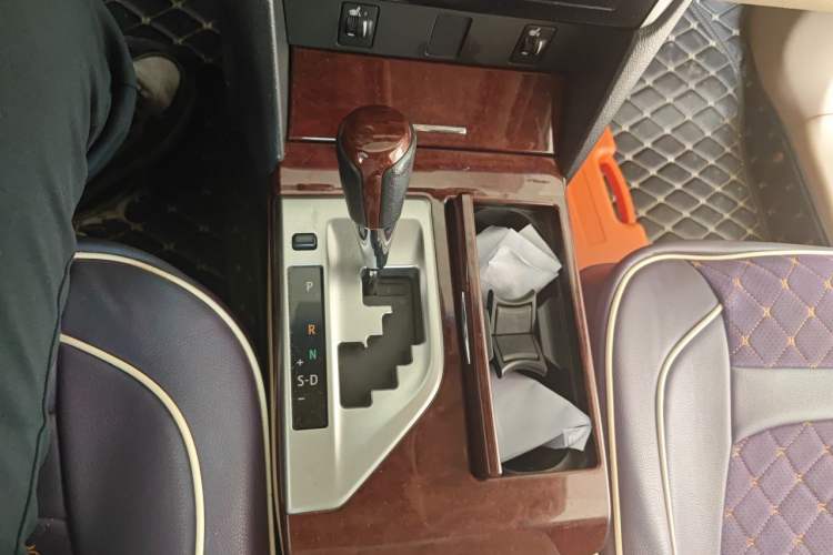 Used Toyota Camry 2013 2.5G Comfort Edition Gear Lever