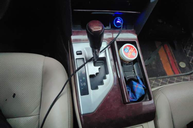 Used Toyota Camry 2013 2.5G Comfort Edition Gear Lever