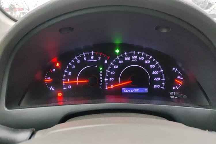 Used Toyota Camry 2013 200E Classic Elite Edition Instrument Cluster
