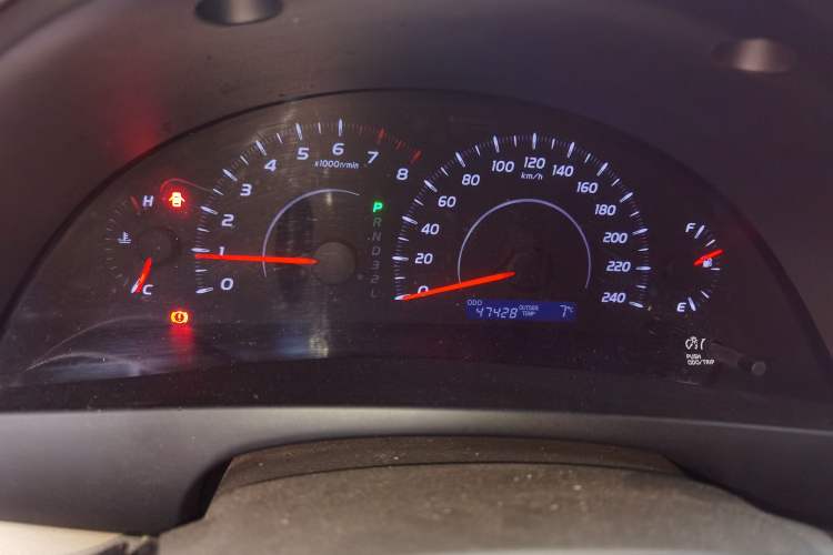 Used Toyota Camry 2013 200E Classic Elite Edition Instrument Cluster