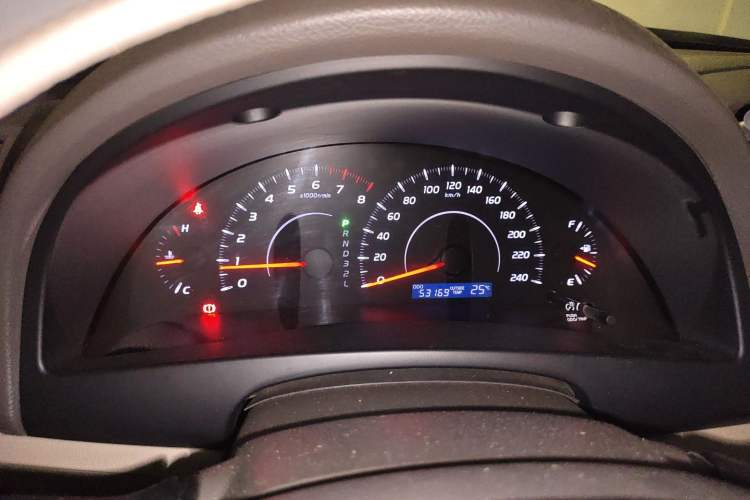 Used Toyota Camry 2013 200E Classic Elite Edition Instrument Cluster