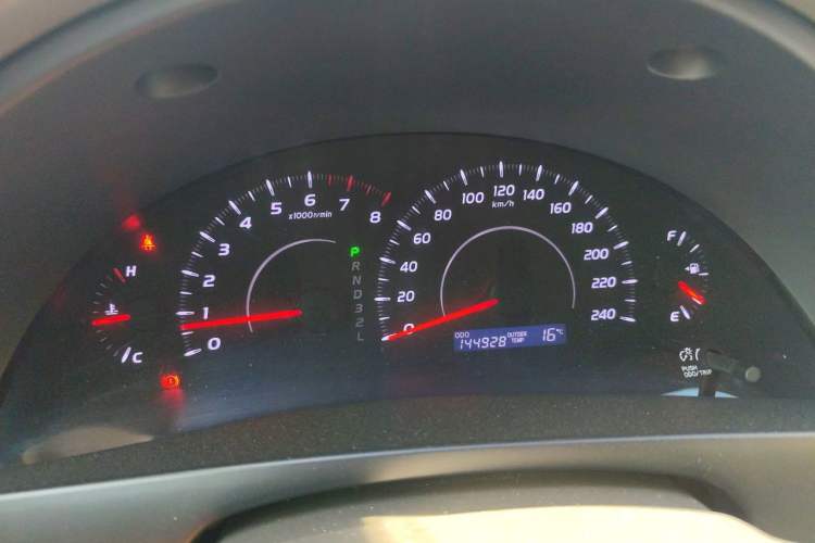 Used Toyota Camry 2013 200E Classic Elite Edition Instrument Cluster