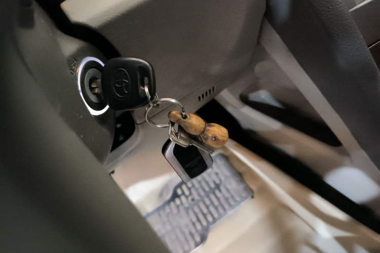 Used Toyota Camry 2013 200E Classic Elite Edition Interior 1