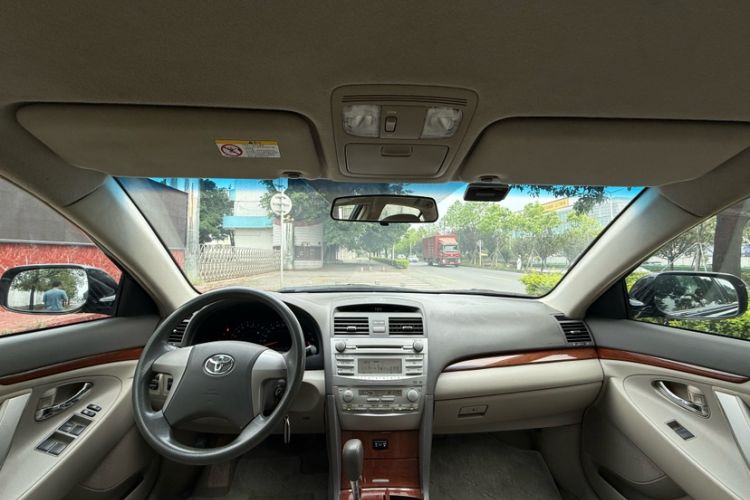Used Toyota Camry 2013 200E Classic Elite Edition Interior 2