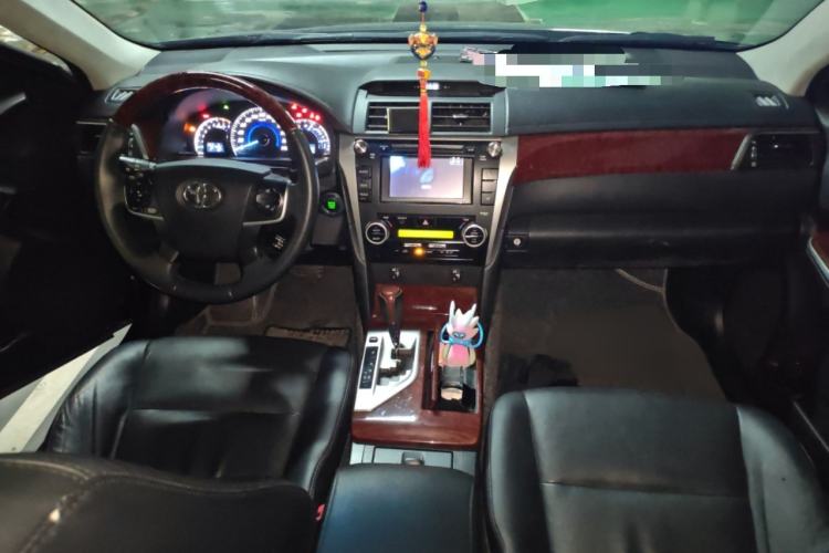 Used Toyota Camry 2013 2.5G Comfort Edition Interior 2