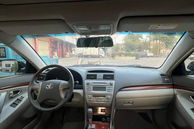 Used Toyota Camry 2013 200G Classic Luxury Edition Interior 2