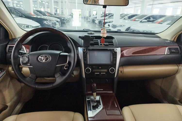 Used Toyota Camry 2013 2.0G Comfort Edition Interior 2