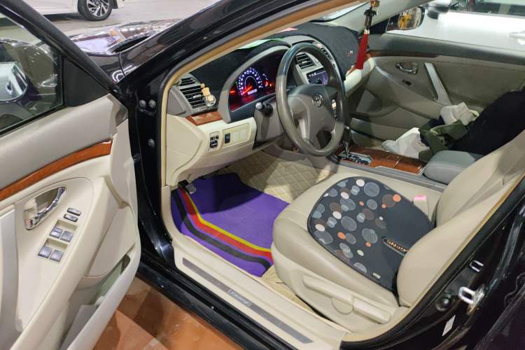 Used Toyota Camry 2013 200E Classic Elite Edition Interior 3