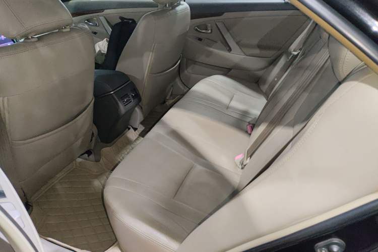 Used Toyota Camry 2013 200E Classic Elite Edition Interior 4