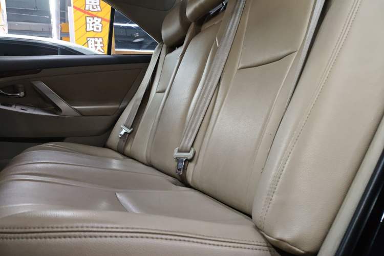 Used Toyota Camry 2013 200E Classic Elite Edition Interior 4