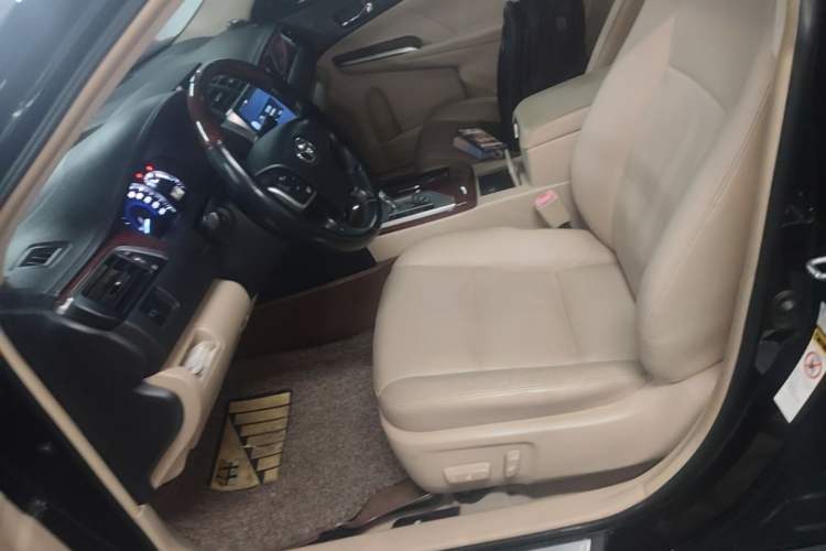 Used Toyota Camry 2013 2.5G Comfort Edition Left Front Seat
