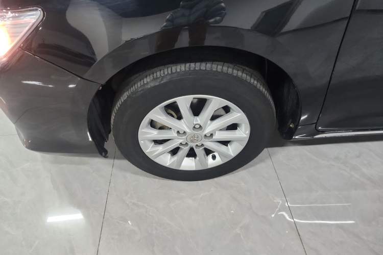 Used Toyota Camry 2013 2.0G Comfort Edition Left Front Wheel Hub