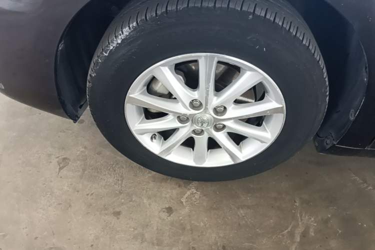 Used Toyota Camry 2013 200E Classic Elite Edition Left Front Wheel Hub