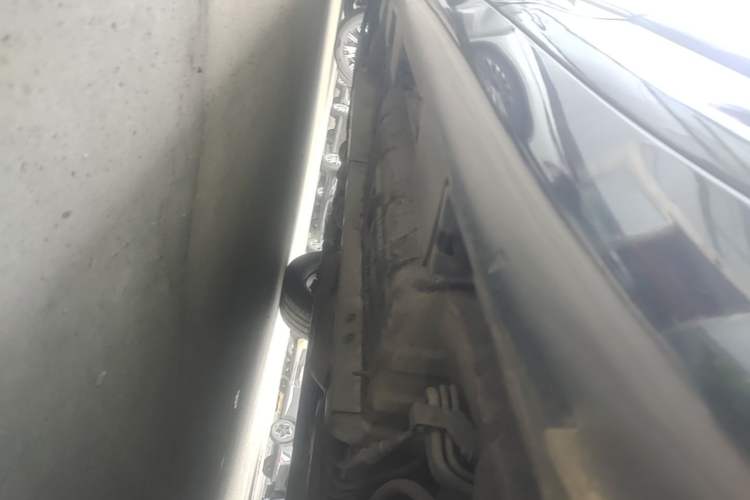 Used Toyota Camry 2013 200G Classic Luxury Edition Left Side Sill