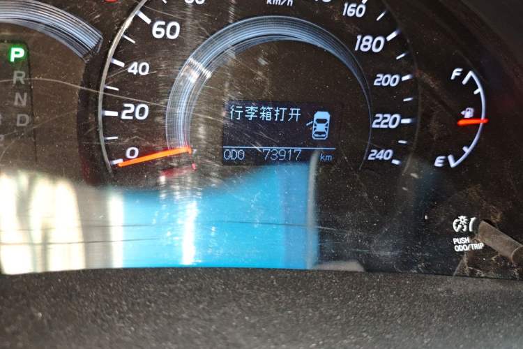 Used Toyota Camry 2013 200G Classic Luxury Edition Odometer Close Up