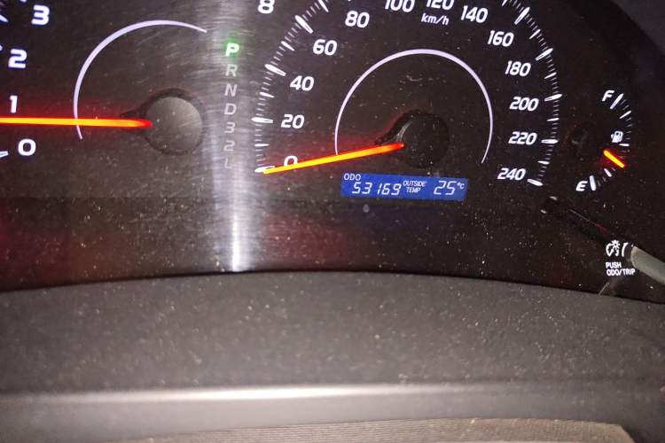 Used Toyota Camry 2013 200E Classic Elite Edition Odometer Close Up